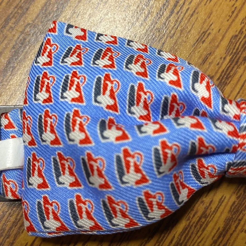 Vineyard Vines Bow Tie